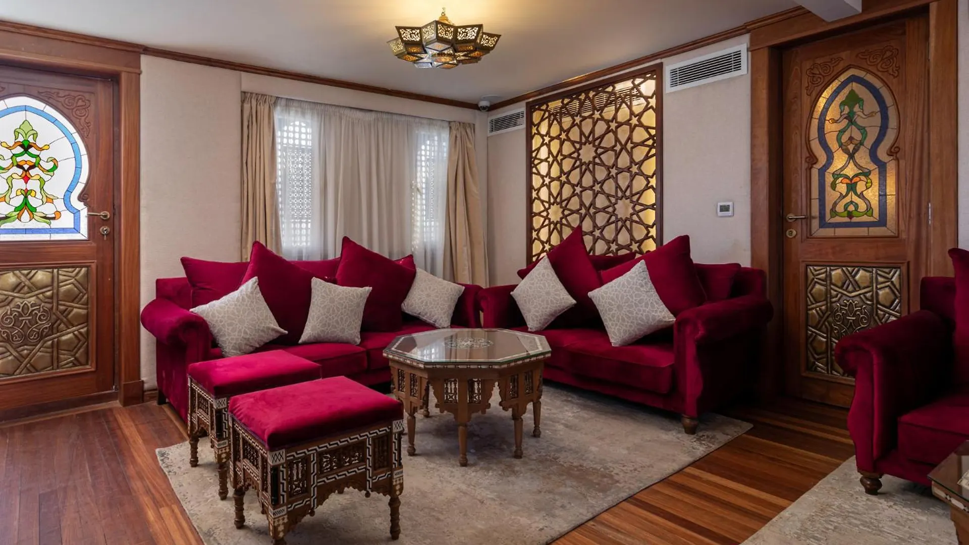 El Hanim Dahabeeyah 룩소르 이집트